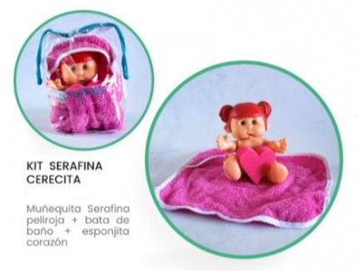 Kit Muñequita Serafina + Bata De Baño + Esponjita Corazon Cerecita 